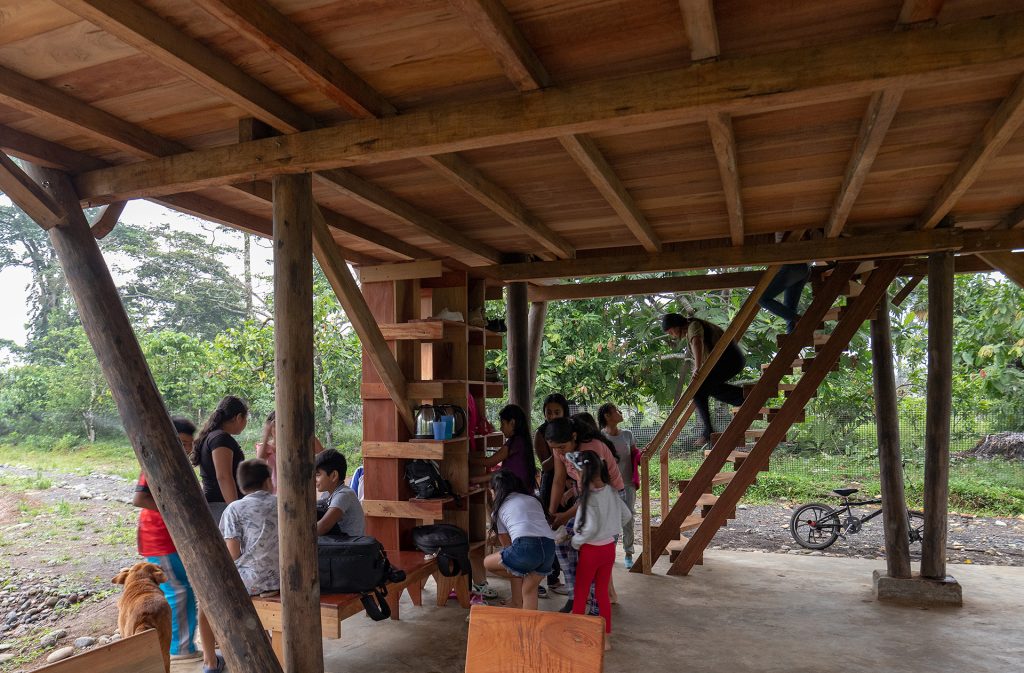 Escuela Comunitaria Yuyarina Pacha l Al Borde Arquitectos I JAG Studio