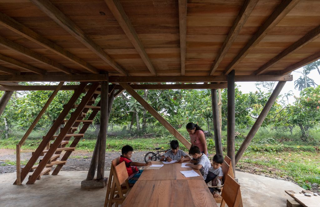 Escuela Comunitaria Yuyarina Pacha l Al Borde Arquitectos I JAG Studio